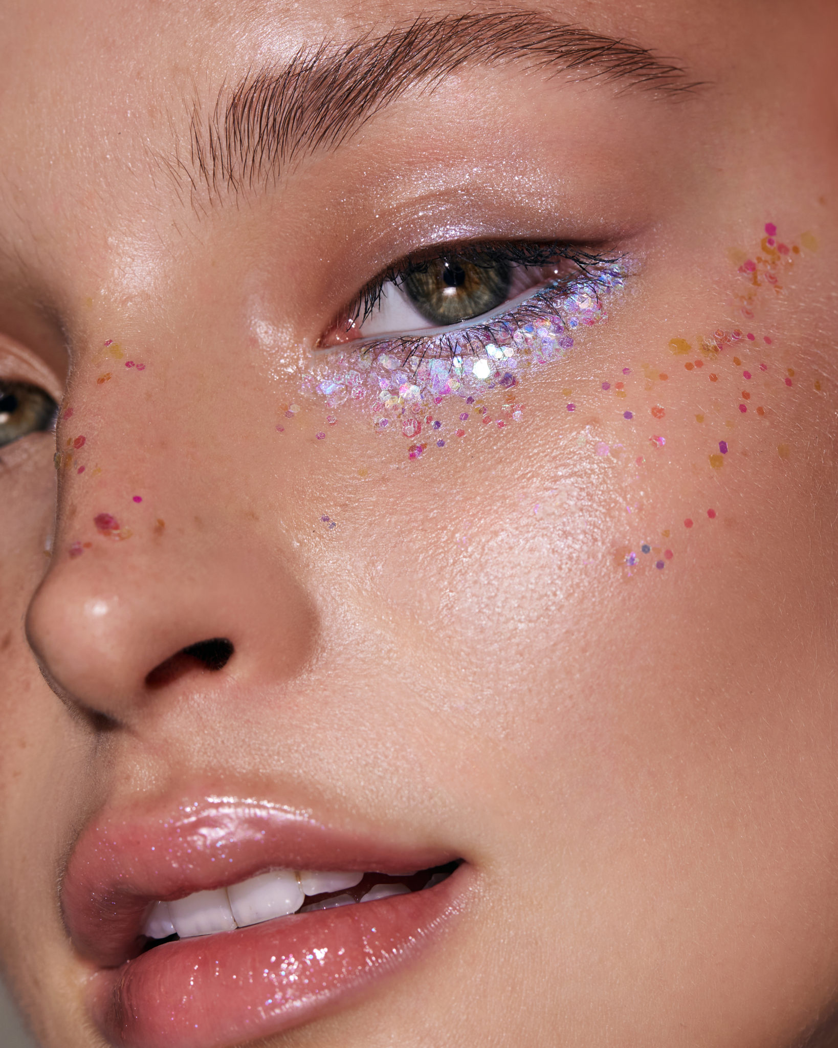 Глиттер-гель для лица, тела и волос Muza