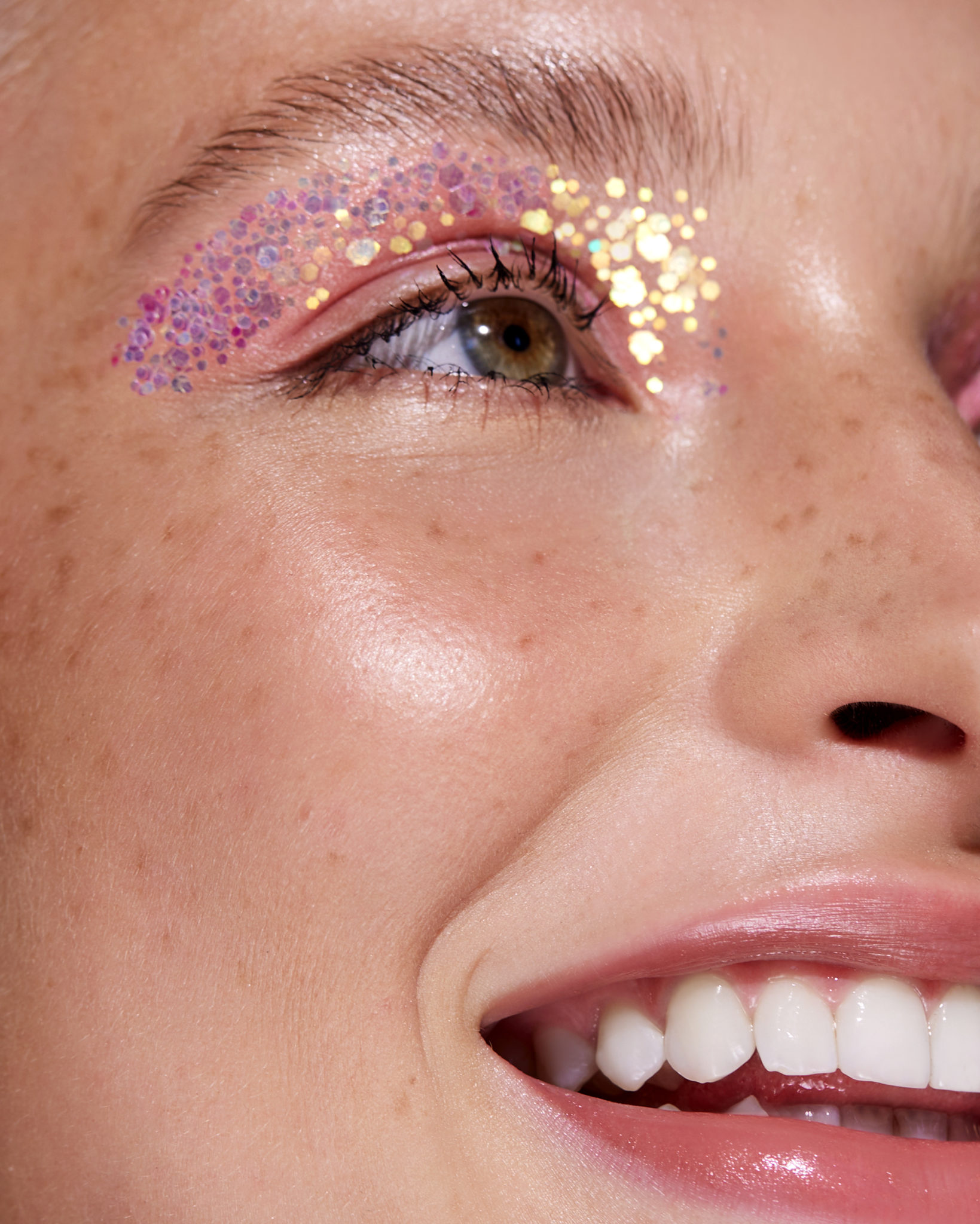 Глиттер-гель для лица, тела и волос Bloom