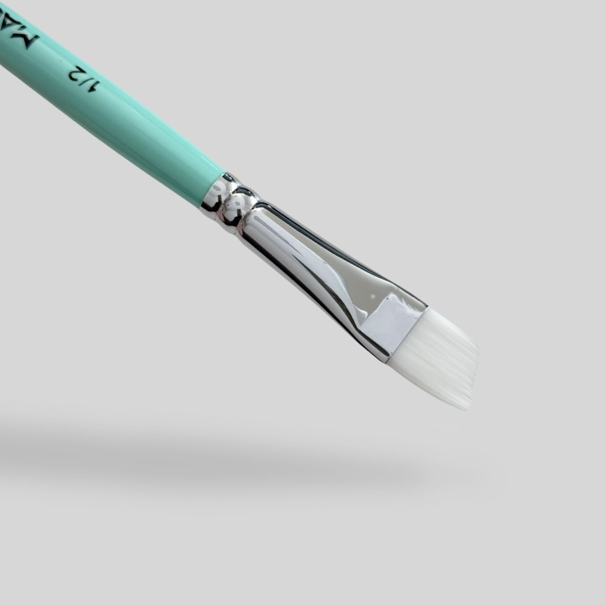 Кисть MAG угловая 1/2